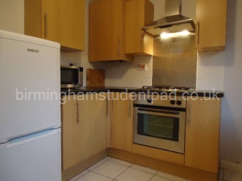 Fully fitted kitchen