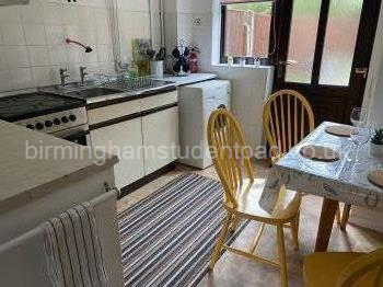 Kitchen / Dining